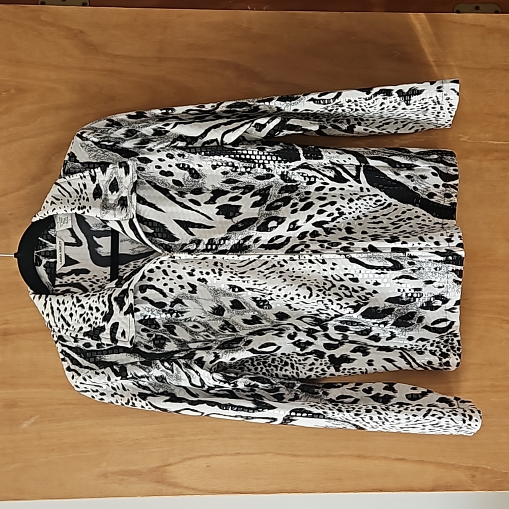LAURA ASHLEY ANIMAL PRINT LIGHTWEIGHT JACKET, SMALL, EXCELLENT CONDITION, NEVER